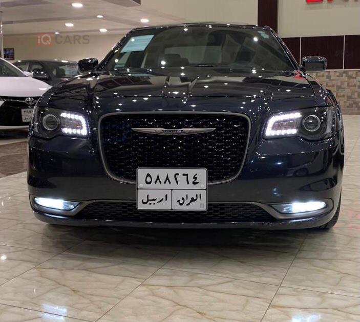کرایسلەر 300